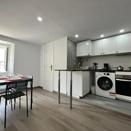 Apartment Big Apartment In Bairro Alto *